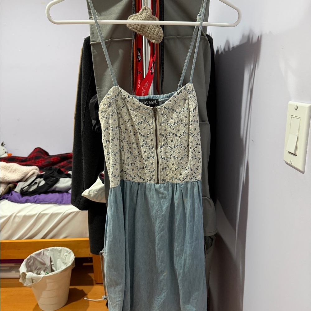 Wet Seal Blue and Cream Floral Mini Dress